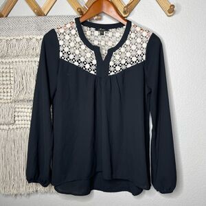 Monteau Black Lace Knit Blouse